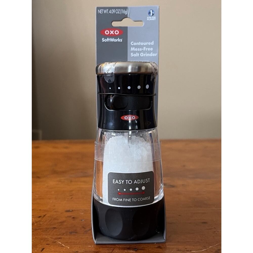 NEW OXO Good Grips Contoured Mess-Free Salt Grinder Black